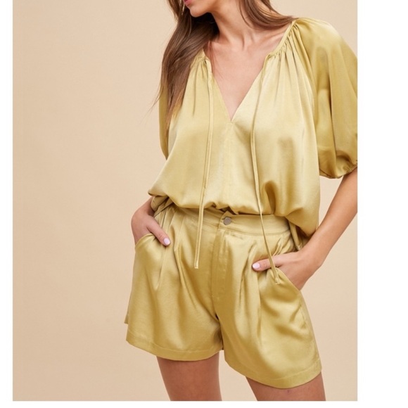 NWT Women's Gold Satin Shorts - Picture 6 of 6